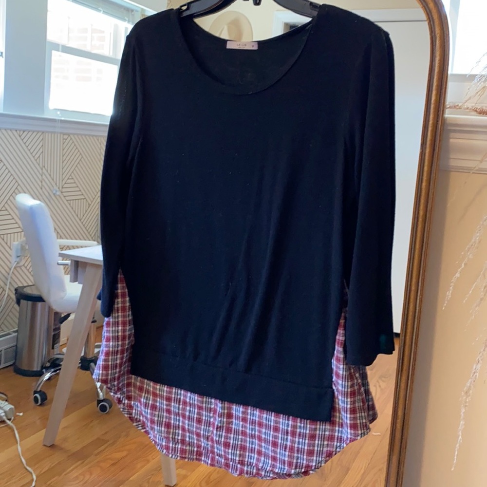 Black and plaid sweater